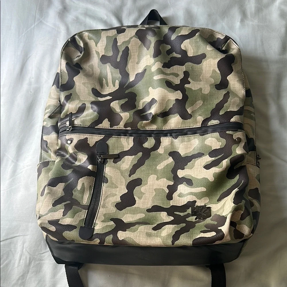Hawaiis Finest Camouflage Lightweight Backpack with laptop pocket